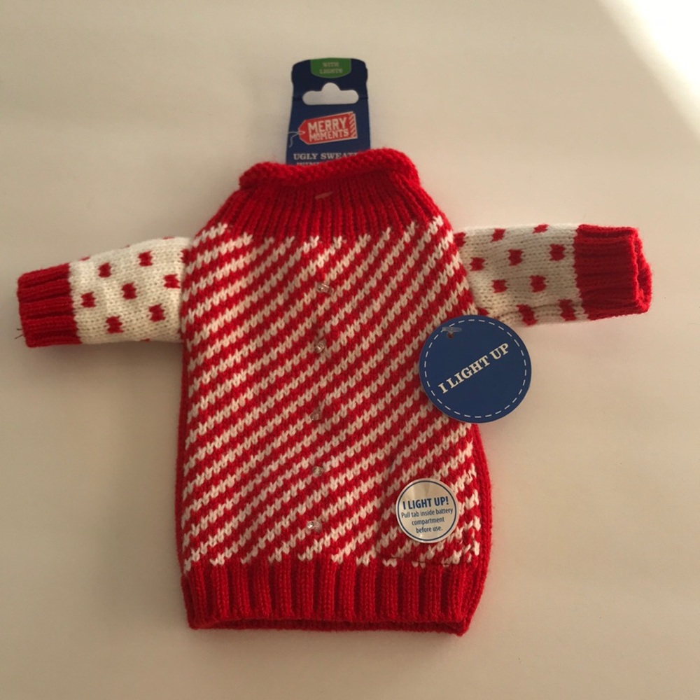 NWT Light Up Ugly Sweater Wine Bottle Cover